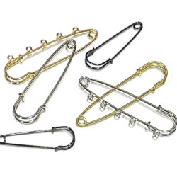 SAFETY PINS